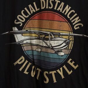 Gildan Black Tee with Vintage Airplane Graphic XXL